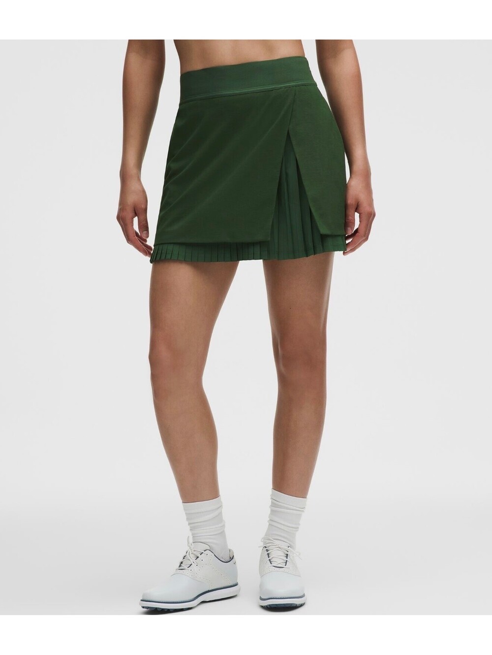 Lululemon Water Repellant Pleated HR Golf Skirt Size Small in Ivy Green NWT